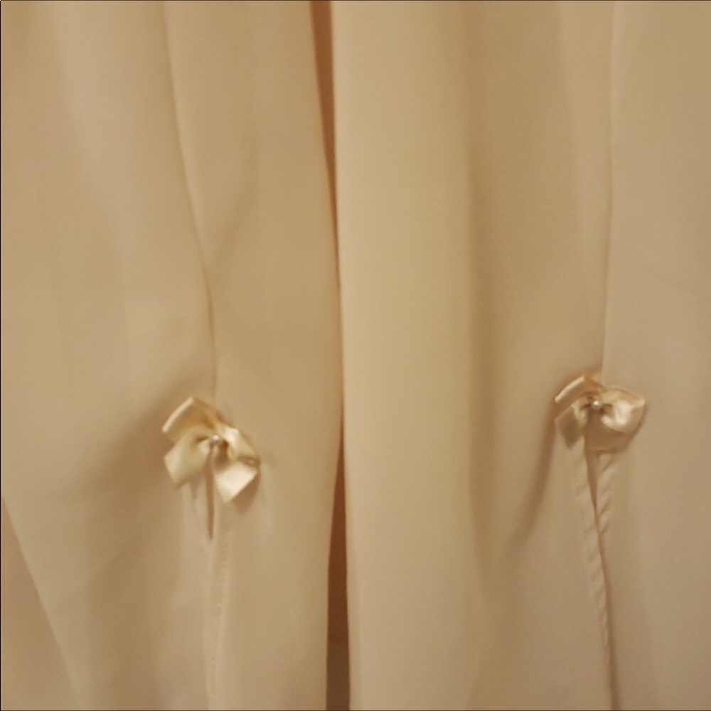 Soft Pink Negligee - Picture 4 of 5